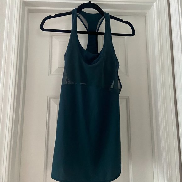 Lululemon 2 in 1 tank - Picture 3 of 4